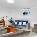 Rosa Com Piscina E Jacuzzi Salir de Matos