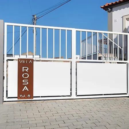 Rosa Com Piscina E Jacuzzi * Salir de Matos