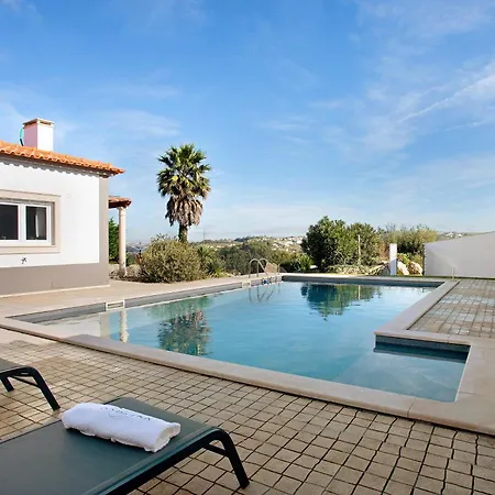 Rosa Com Piscina E Jacuzzi Villa *