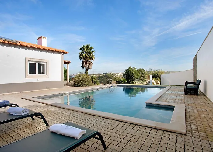 Rosa Com Piscina E Jacuzzi Villa *