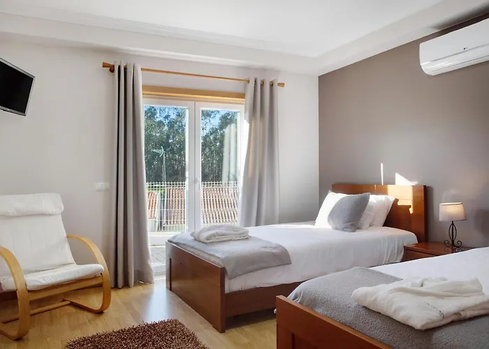فيلة Rosa Com Piscina E Jacuzzi *